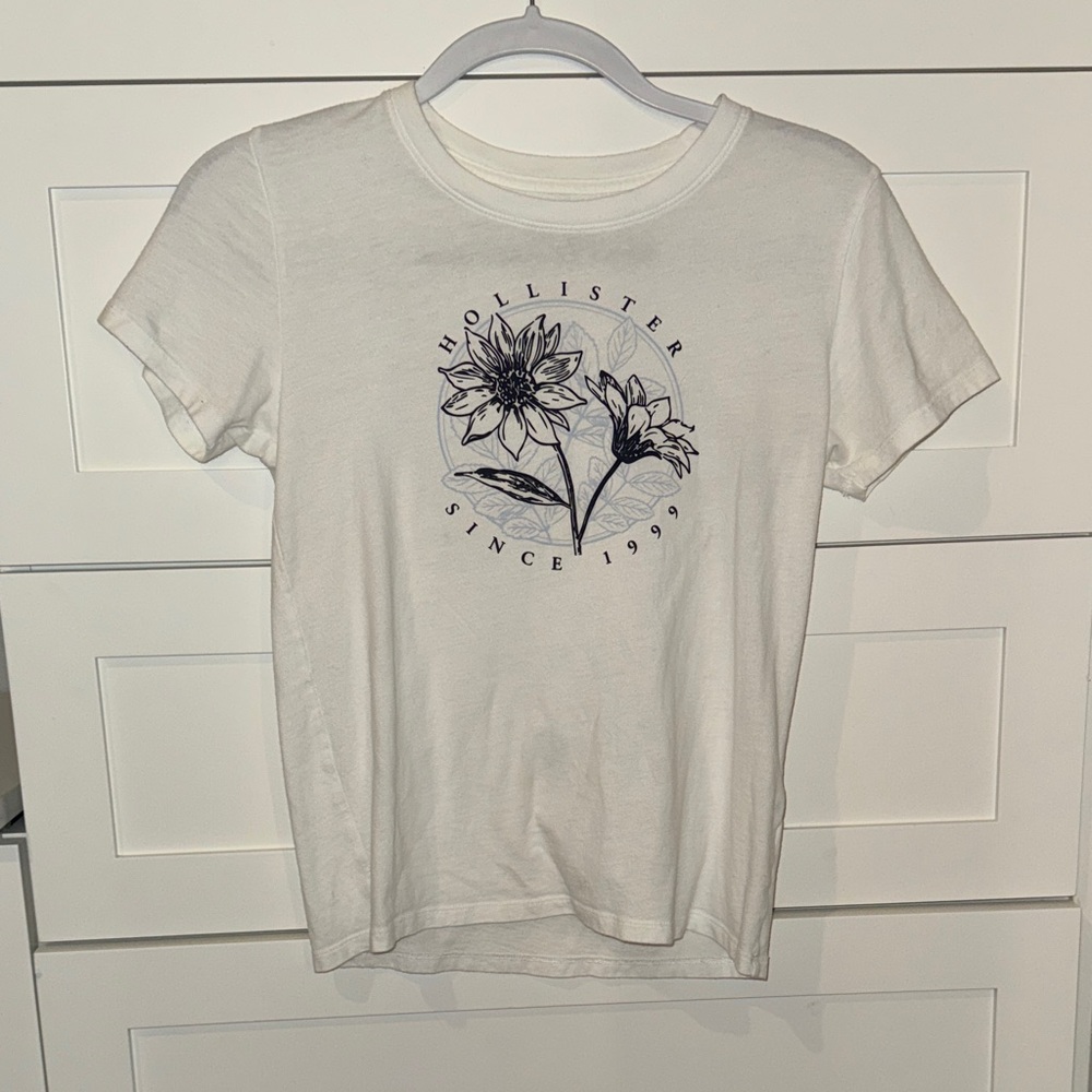 Hollister Cream Tee with Floral Design